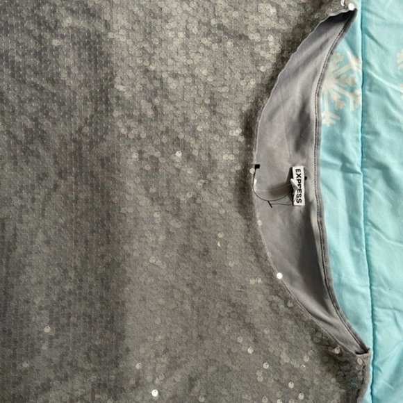 Express Sequin Top - Picture 4 of 5